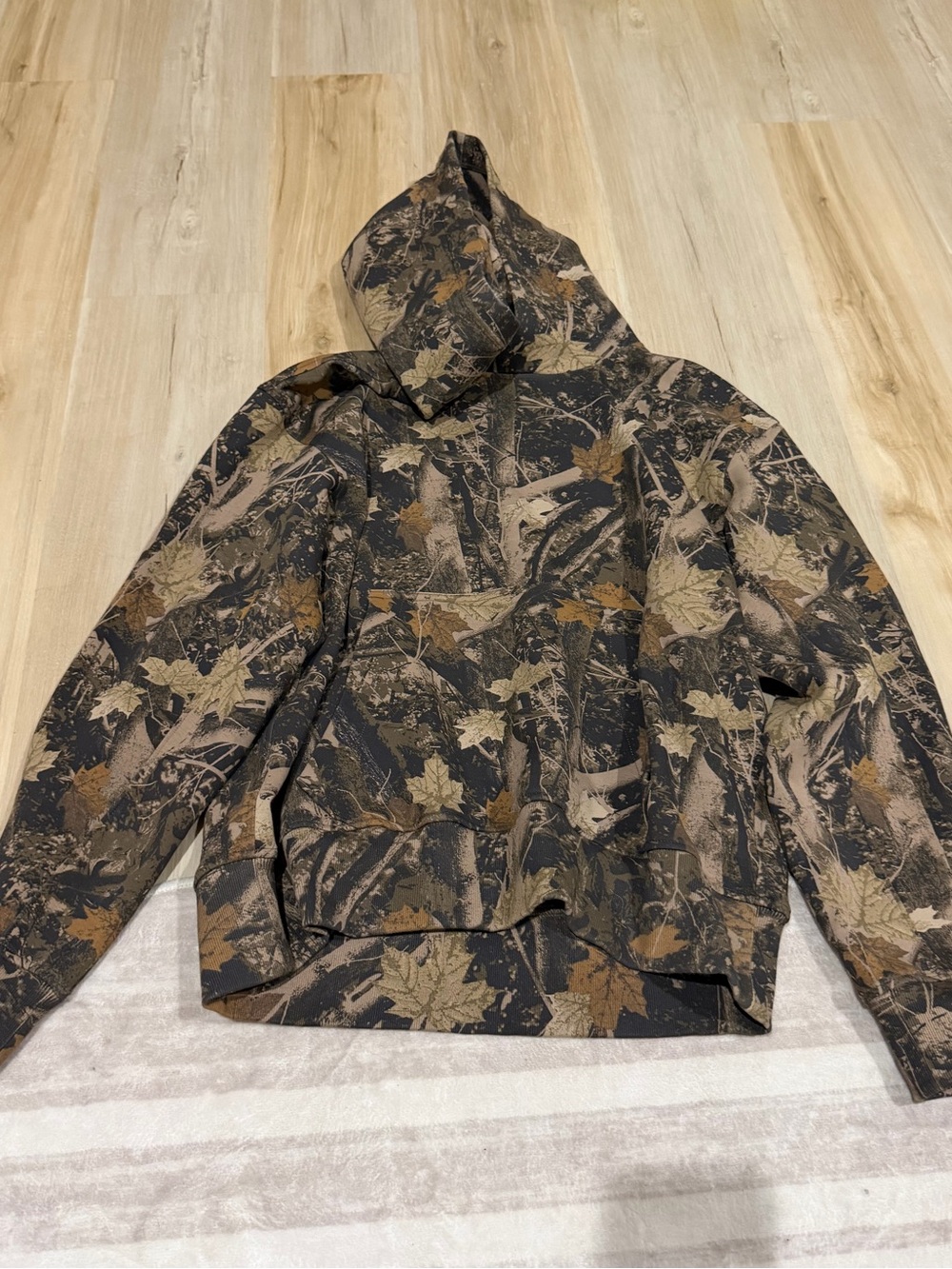 Abercrombie & Fitch Brown and Black Leaf-Print Hoodie